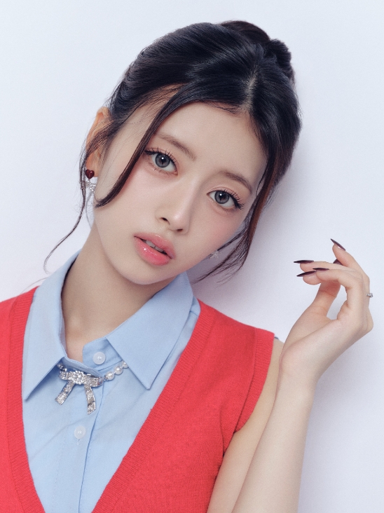 NiziUを形づくる特別なディテール - NYLON JAPAN